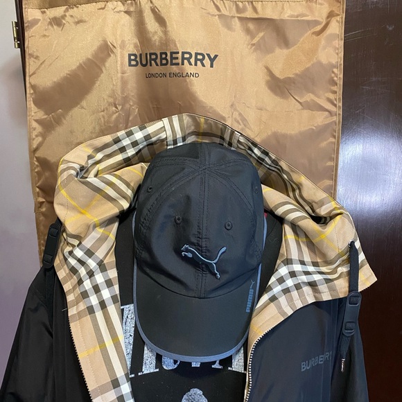 Burberry Stanford’s Reversible Jacket - Picture 12 of 16